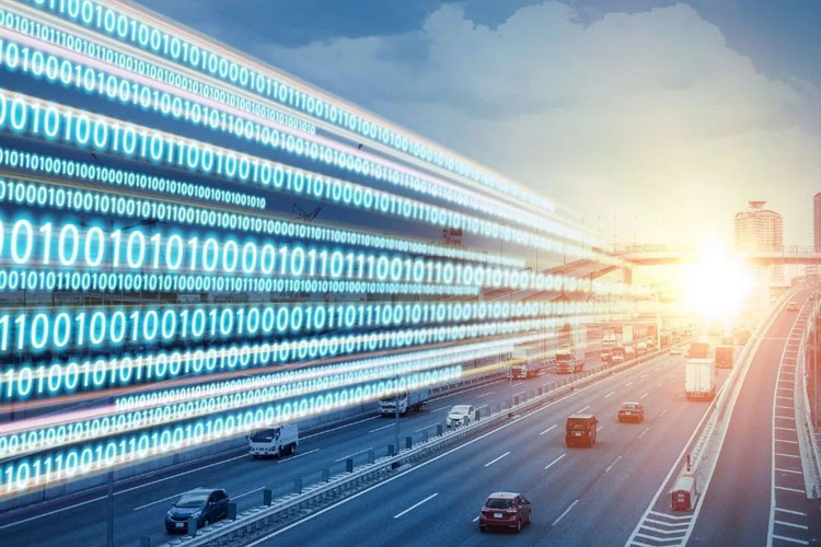 車(chē)廠、手機(jī)廠吹響車(chē)機(jī)互聯(lián)搶奪號(hào)角