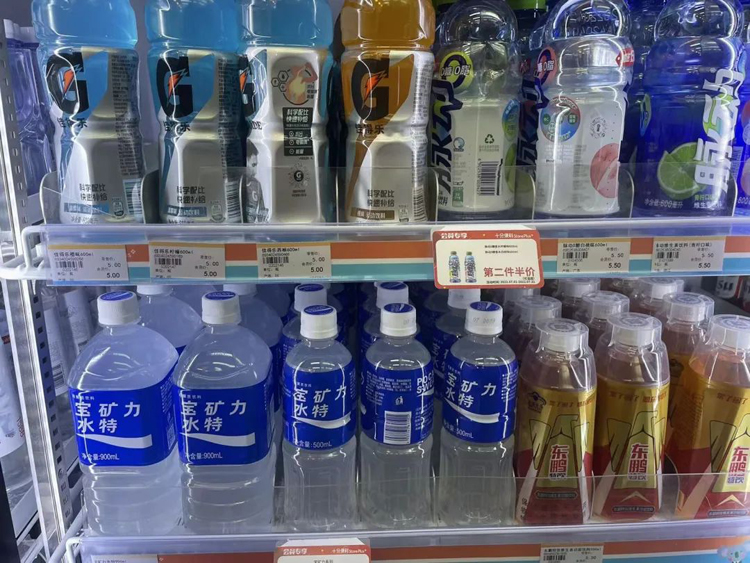 2022中國(guó)運(yùn)動(dòng)飲料市場(chǎng)，200億的賽道擁擠不堪