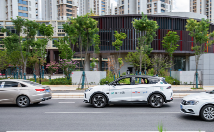 百度與武漢“放大招”，打造全球最大無人駕駛服務(wù)區(qū)